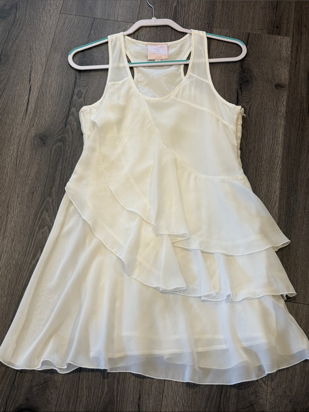 Romeo & Juliet Couture Ivory Tiered Ruffle Mini Dress Classic Beautiful